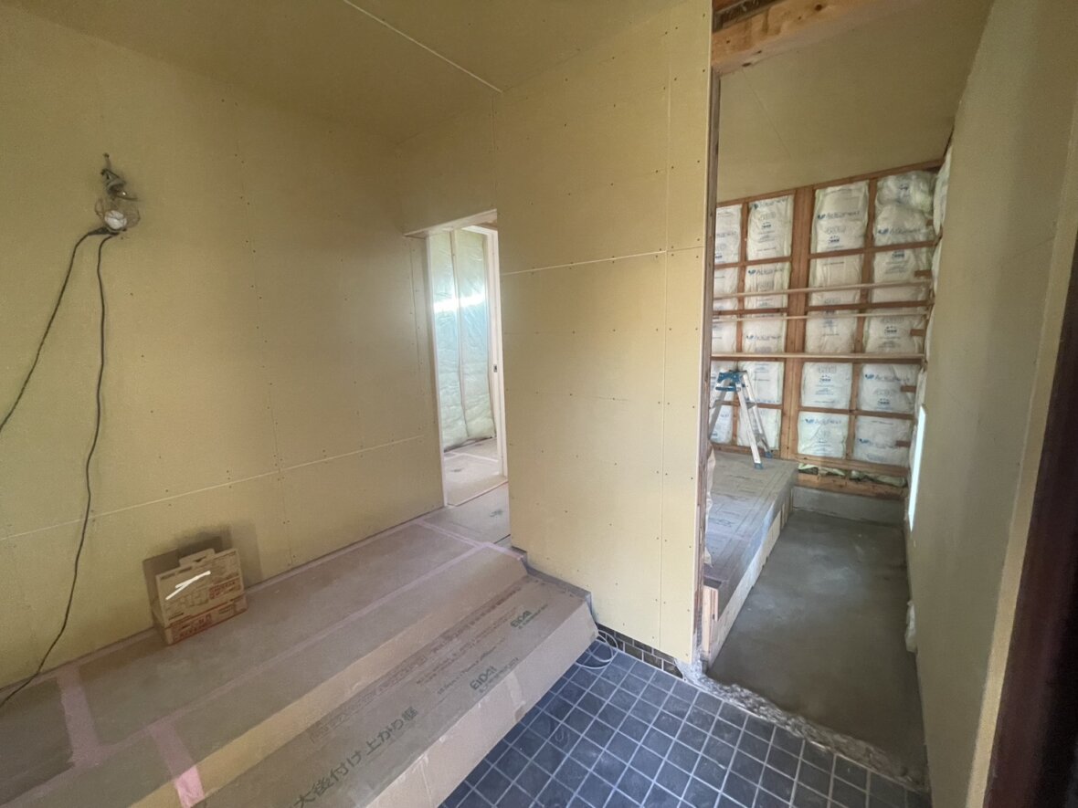 「骨組みからキッチン玄関まで一新！性能も印象も生まれ変わる大型リフォーム