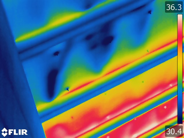 雨漏り調査　スレート瓦（カラーベスト）の縁切り不良